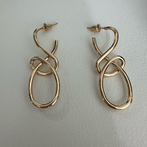 Geometric Fashion Earrings - Picture 6 of 11